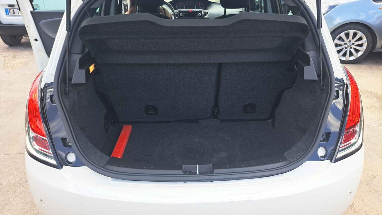 Lancia Ypsilon 1.3 MJT 16V 95 CV Gold