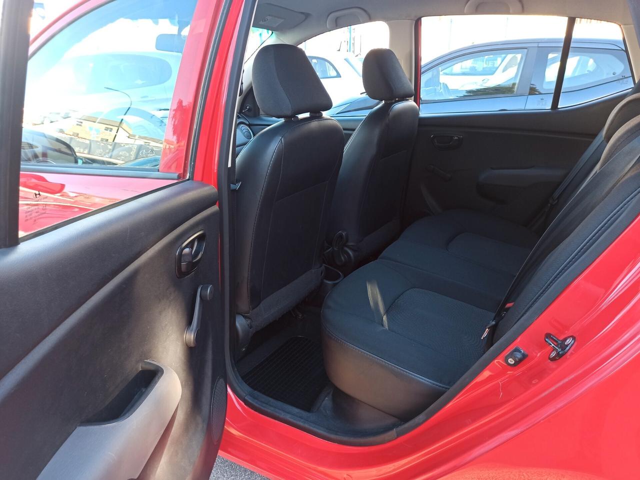 Hyundai i10 1.1 12V BlueDrive GPL Sound Edition