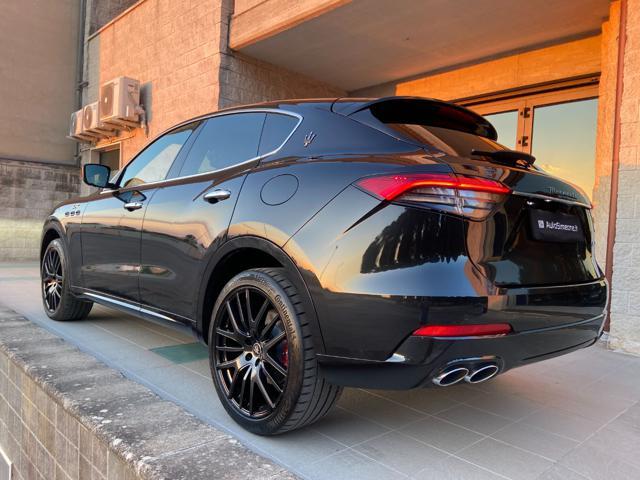 MASERATI Levante MHEV 330 CV AWD GT ULTIMA TETTO APR/PAN.