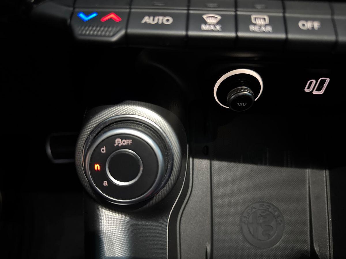 ALFA ROMEO Tonale 1.5 hybrid Veloce 160cv tct7