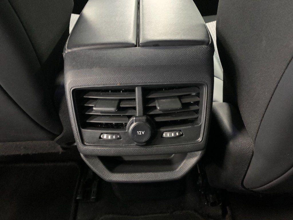 Peugeot 3008 EAT8 Allure Pack Automatico 1.5 BlueHDi