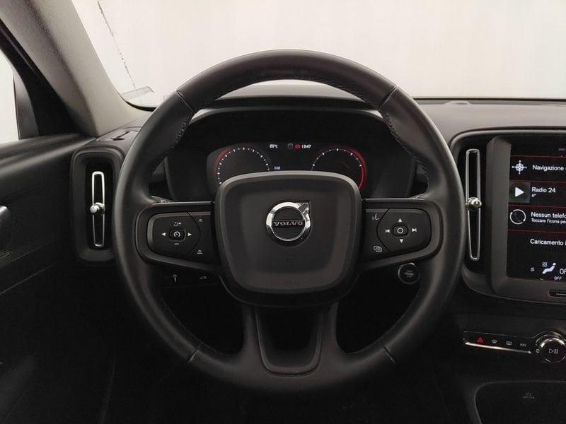 Volvo XC40 XC40 T2 Momentum - OK PER NEOPATENTATI !