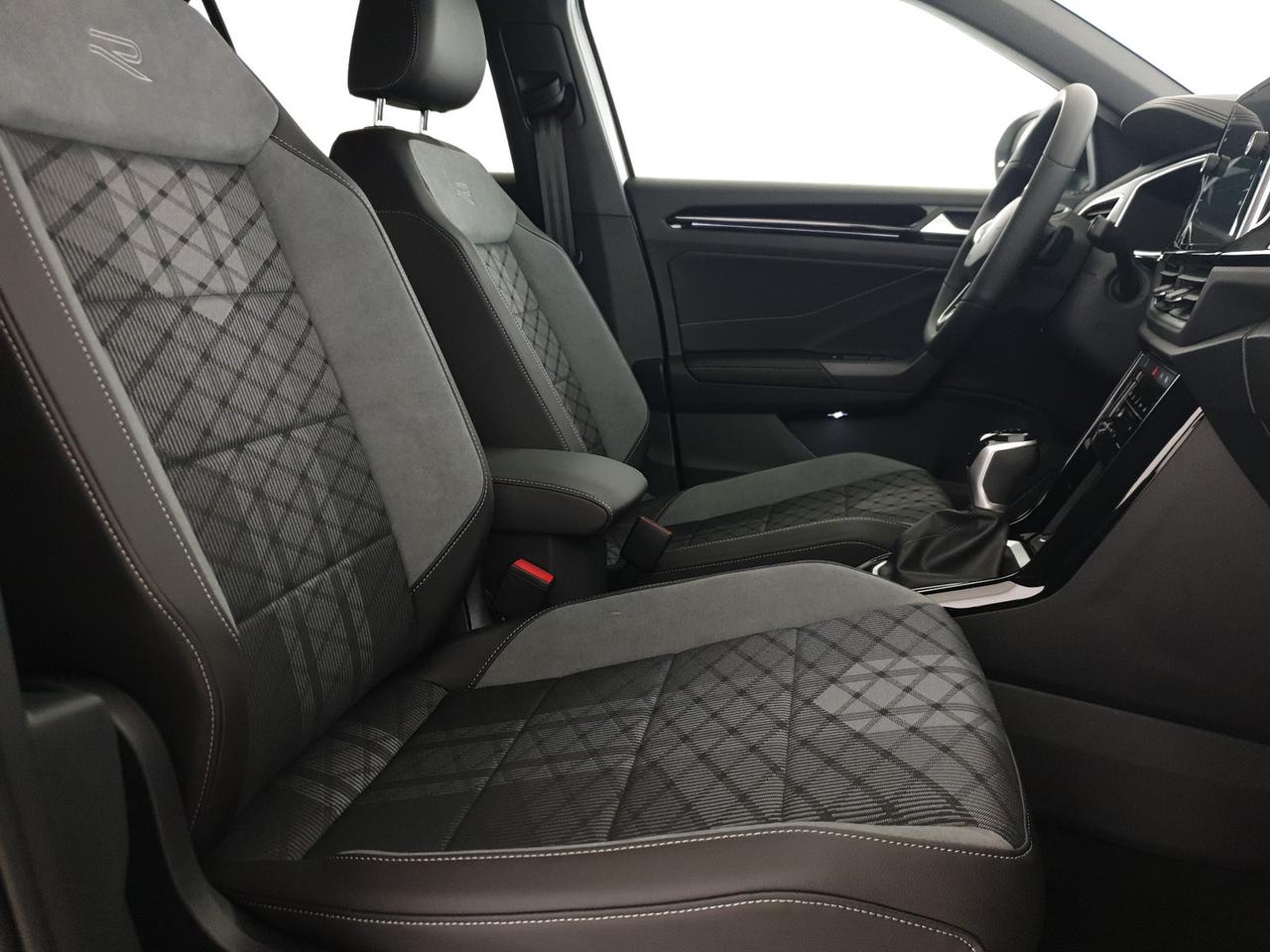 Volkswagen T-Roc 1.5 tsi r-line plus dsg
