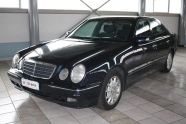 MERCEDES-BENZ E 240 2.6 V6 B/GPL cat Elegance