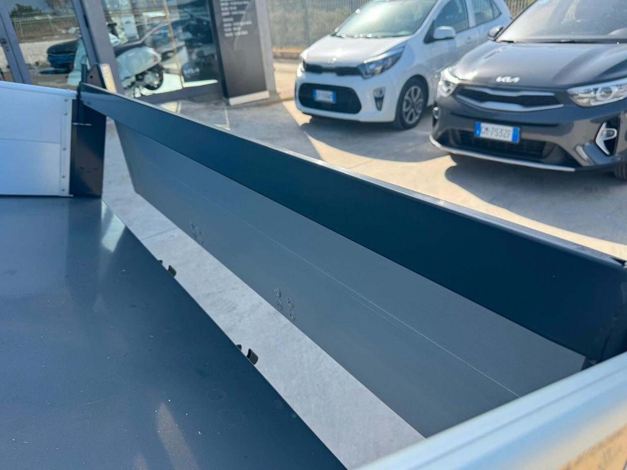 Isuzu M21 2.0 120 cv Ribaltabile Trilaterale