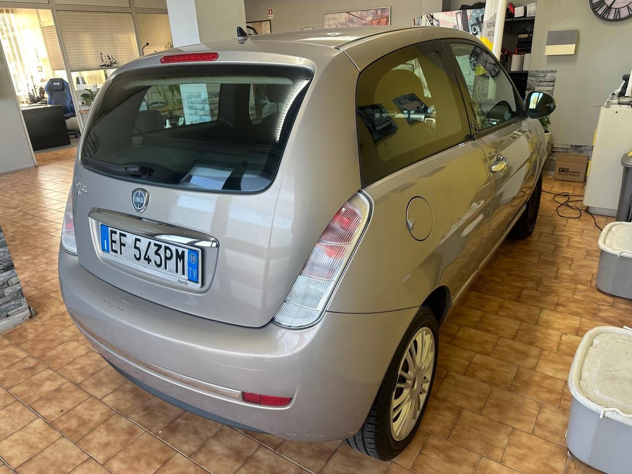 Lancia Ypsilon 1.2 69 CV Diva