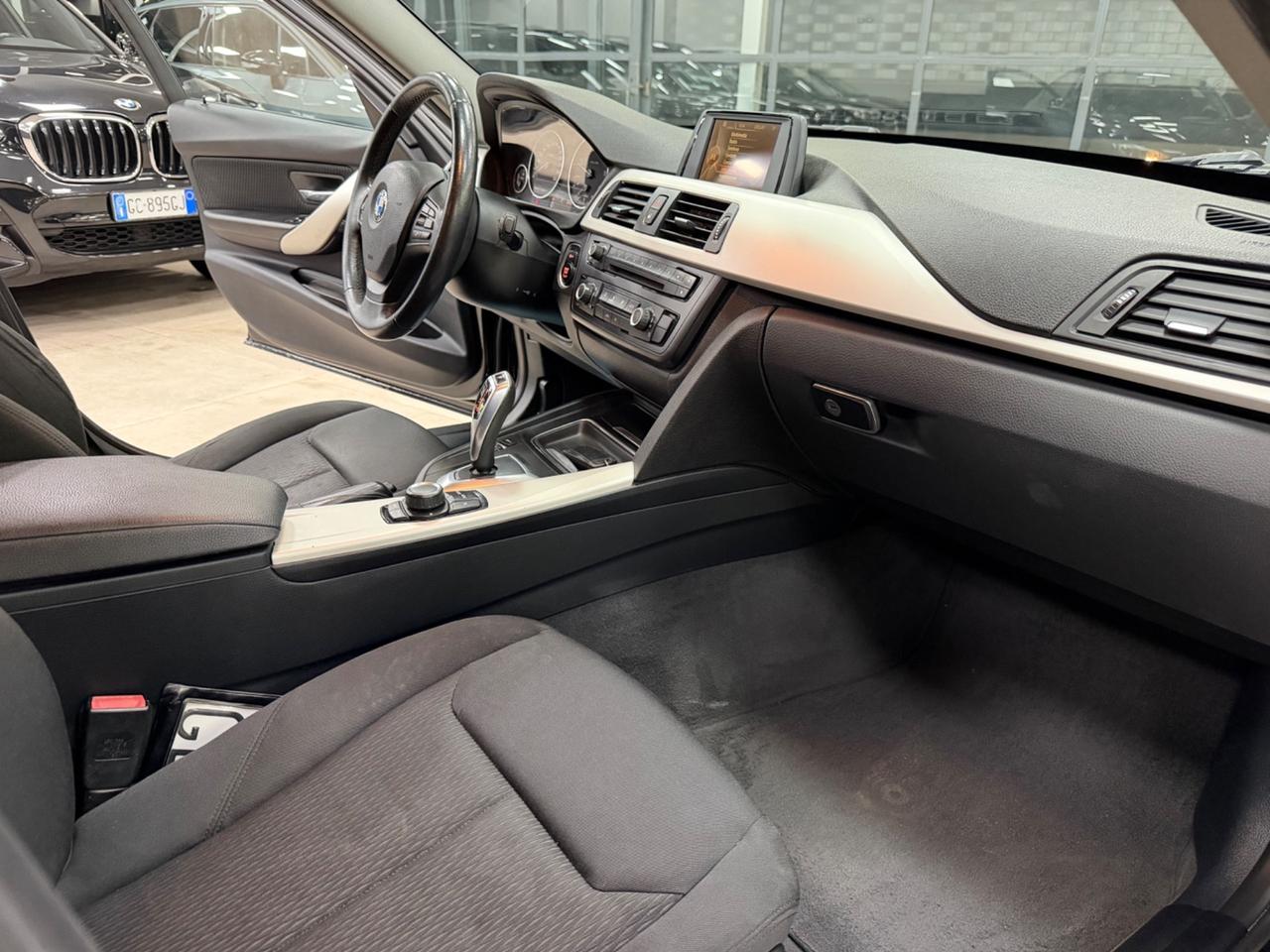 Bmw 318 d AUTOMATICO 2015