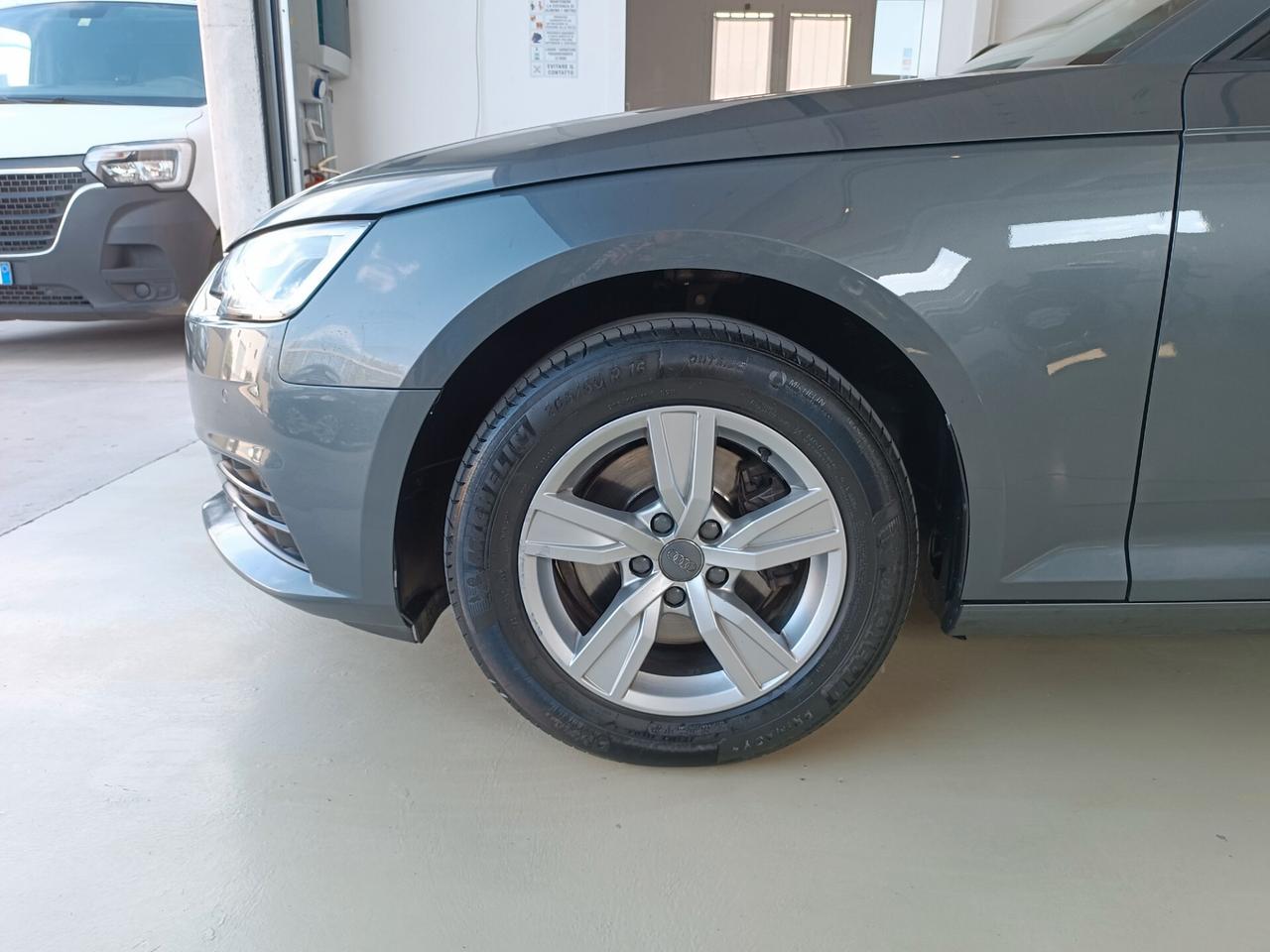 Audi A4 Avant 2.0 TDI 150 CV ultra S tronic Business Sport