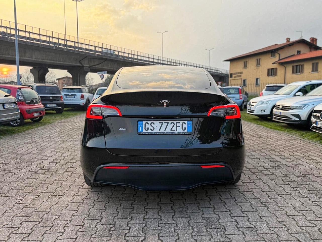 Tesla Model Y RWD