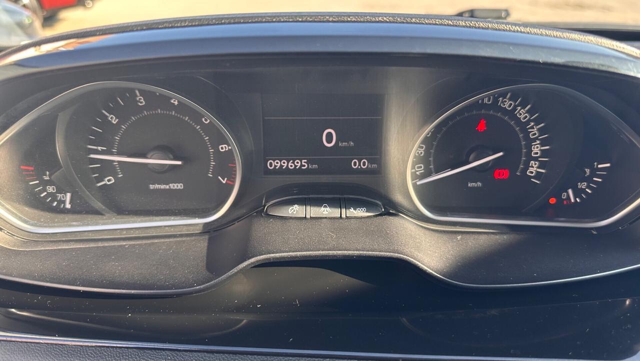 Peugeot 208 1.2 VTi 82 CV 5 porte Allure