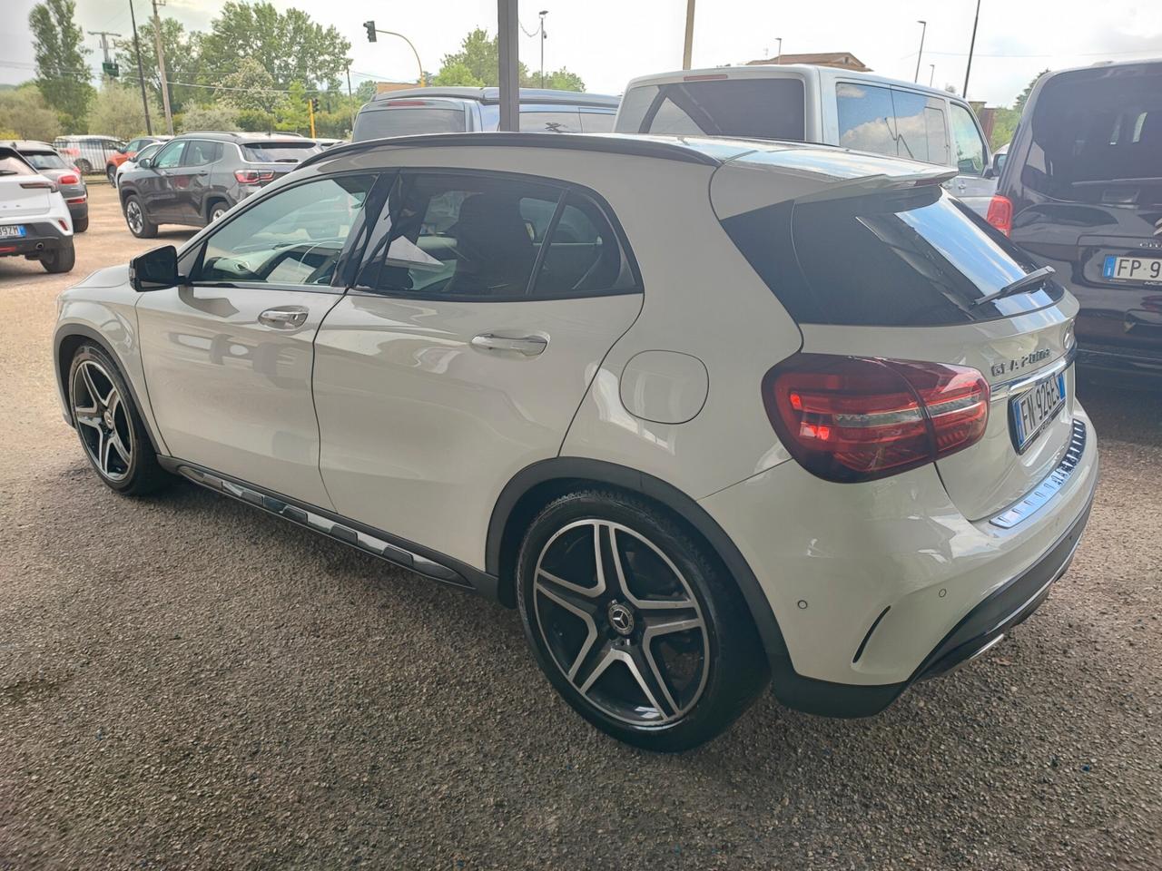 Mercedes-benz GLA 200 d Automatic 4Matic Premium