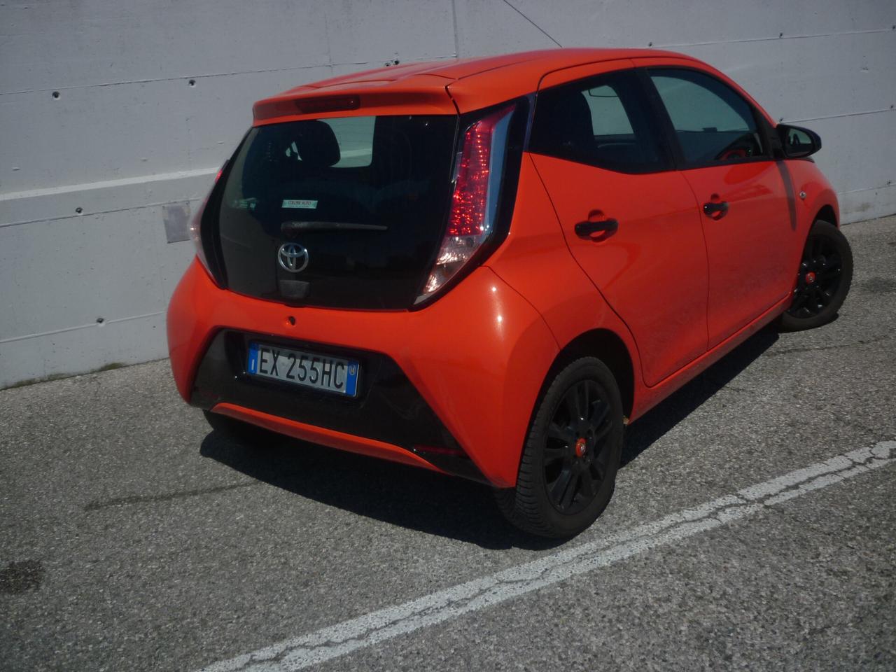 TOYOTA AYGO 1.0 VVT-i 69cv 5 Porte - x Clusiv