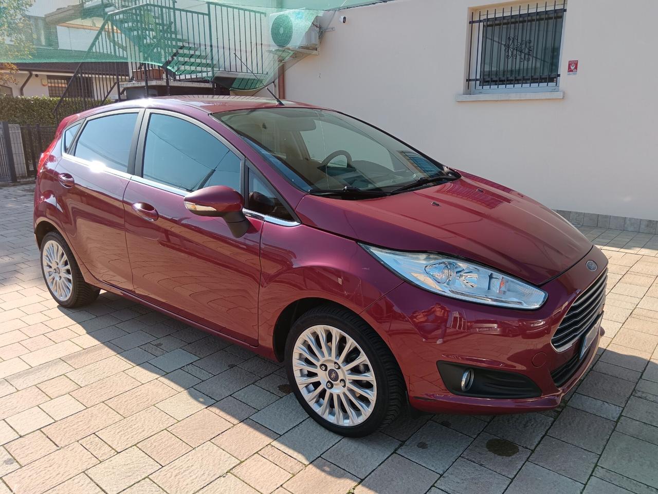 Ford Fiesta 1.4 5p. Bz.- GPL Titanium