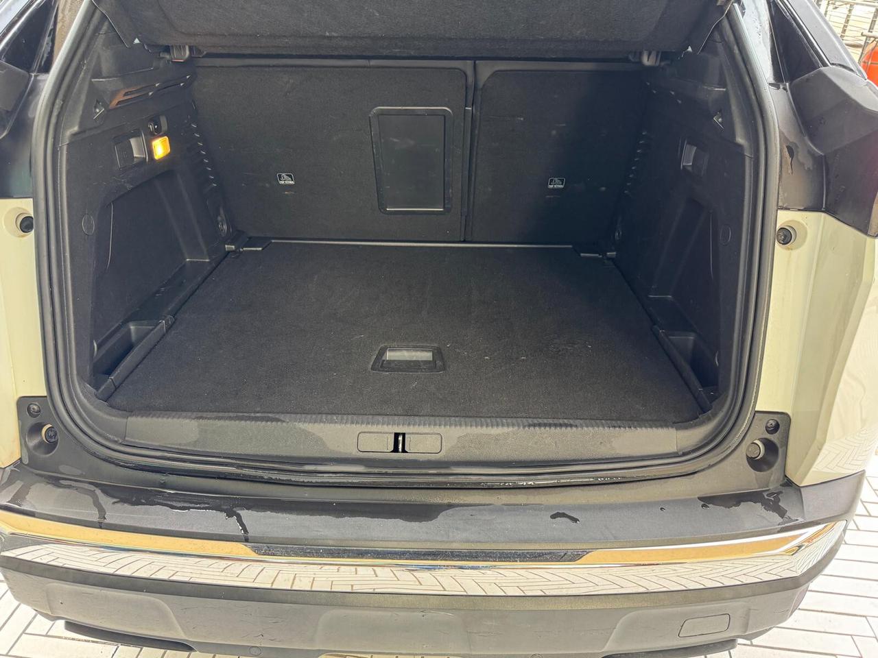 Peugeot 3008 BlueHDi 130 S&S EAT8 Allure