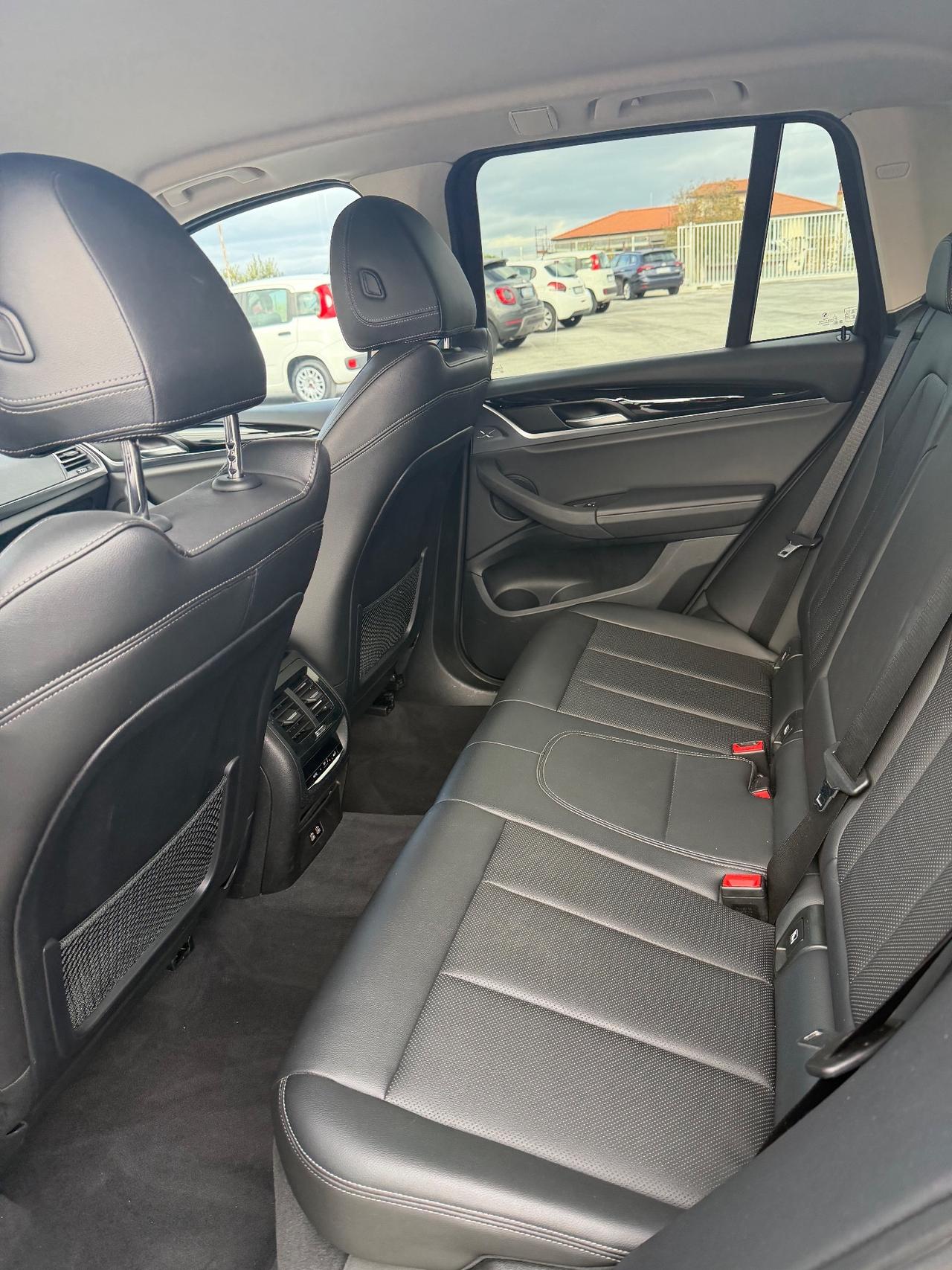 Bmw X3 sDrive18d 48V