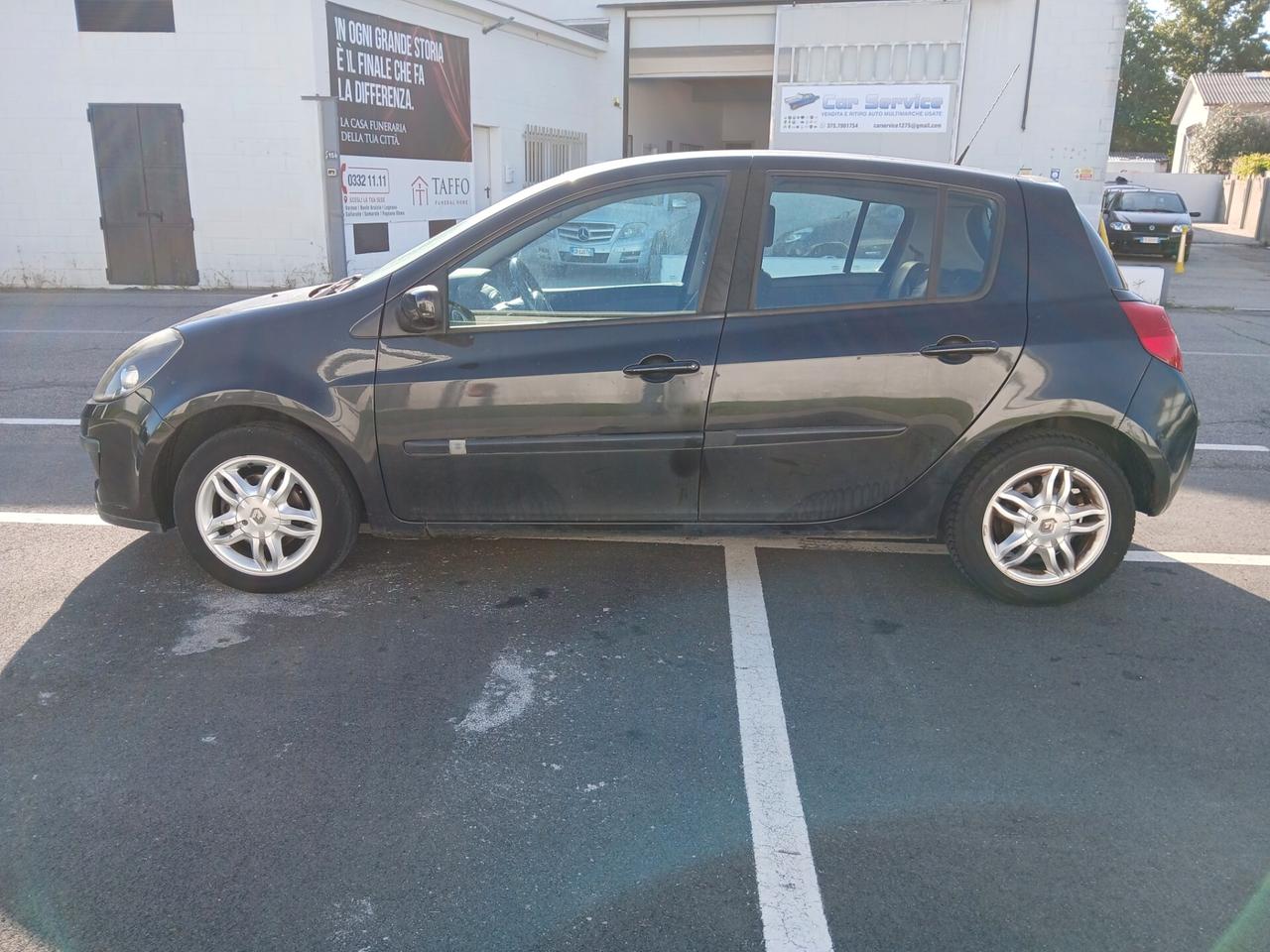 Renault Clio 1.4 Per Neopatentati