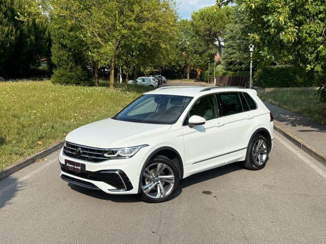 VOLKSWAGEN Tiguan 2.0 TDI 150 CV SCR DSG R-Line 4 MOTION