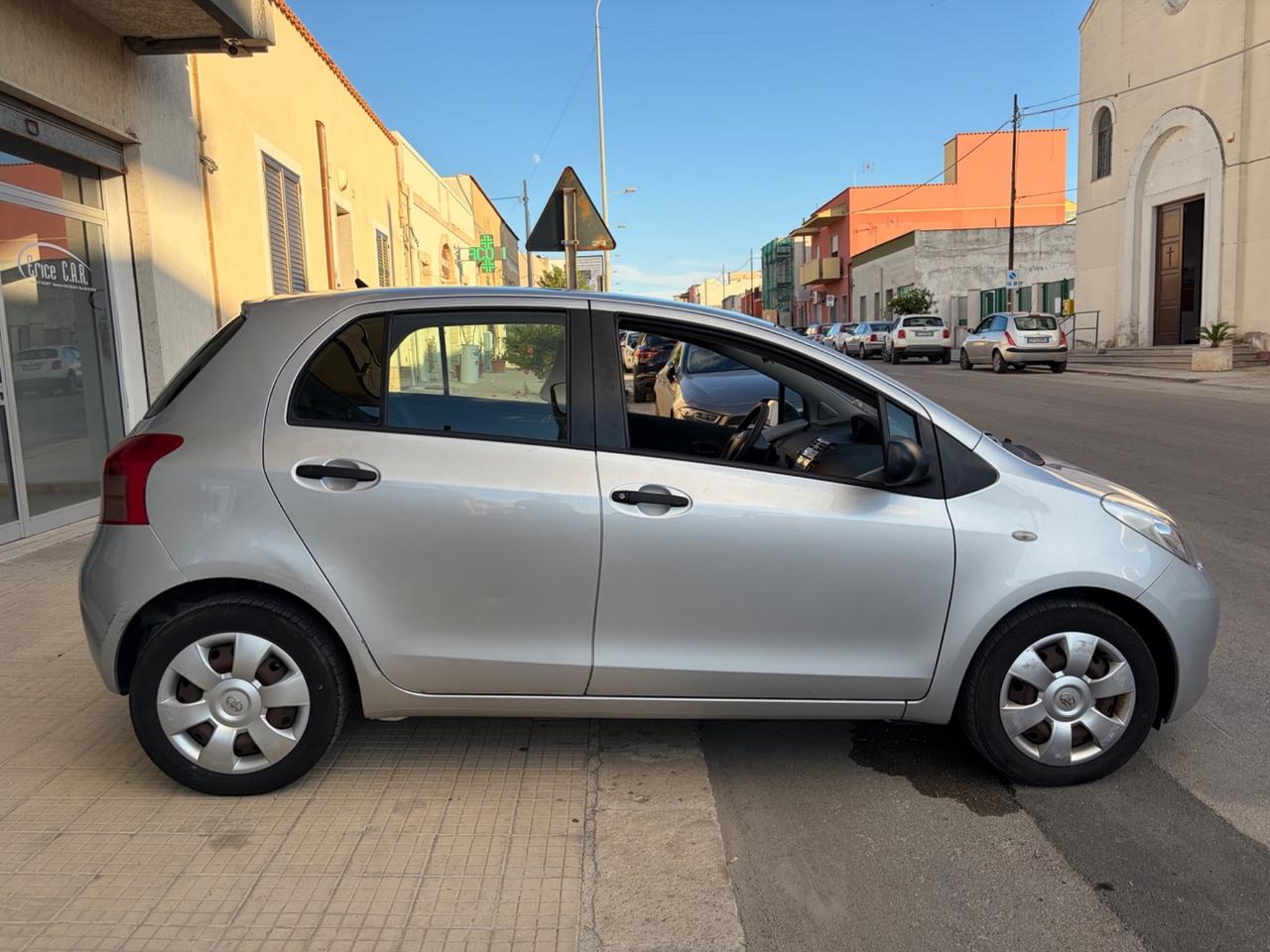 Toyota Yaris 1.3 5 porte