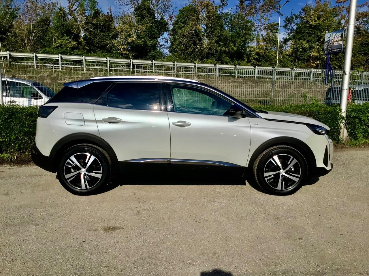 Peugeot 3008 1.5 BlueHDi 131CV EAT8 GT TETTO PANORAMICO APRIBILE