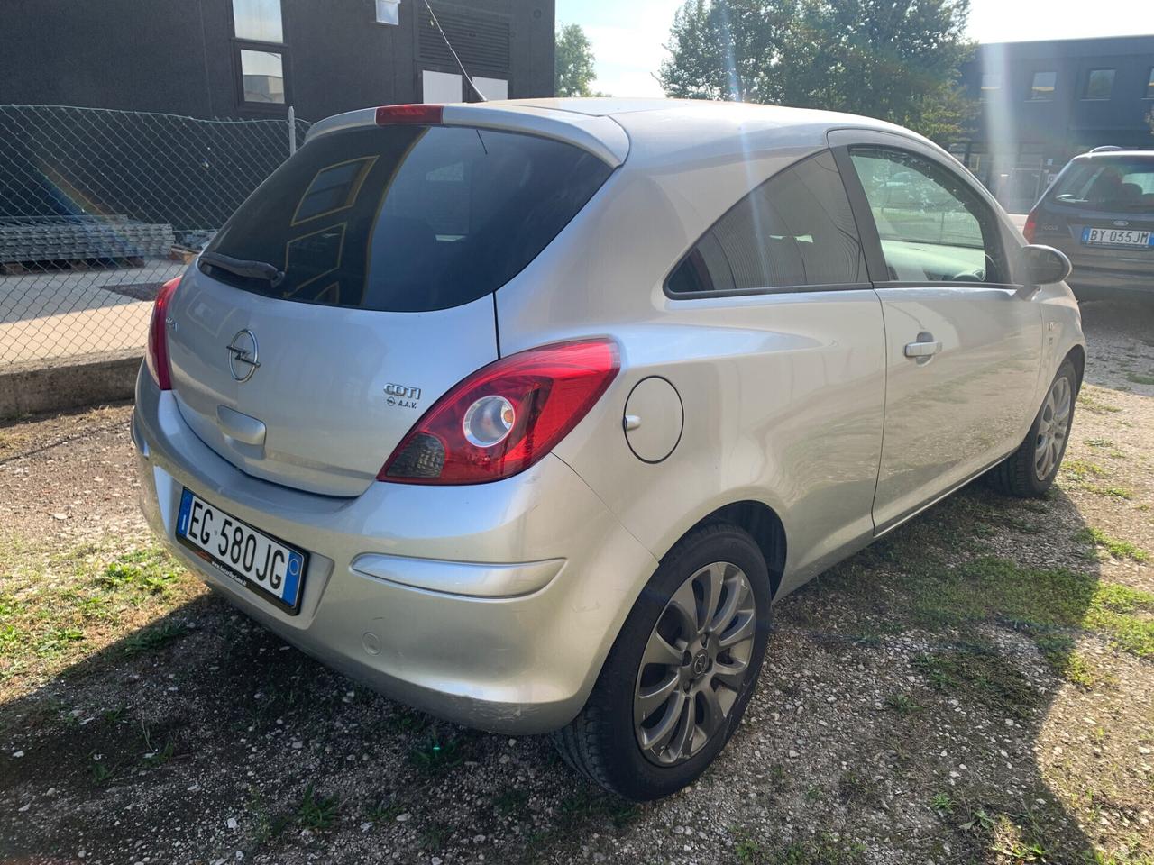 Opel Corsa 1.3 CDTI 75CV