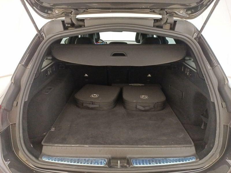 Mercedes-Benz Classe C Classe C-S206 SW 2021 C SW 300 e phev AMG Line Premium auto