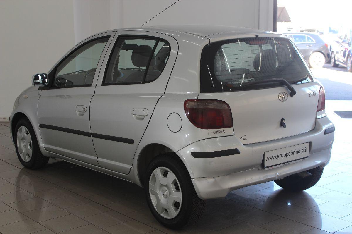 TOYOTA - Yaris - 16V 5 porte Sol