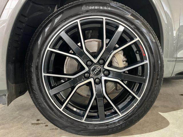 AUDI Q5 SPB Sportback 40 TDI quattro Identity Black S line