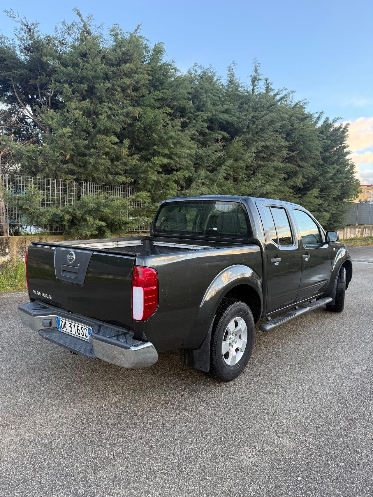 Nissan Navara 2.5 dCi 4 porte Double Cab SE