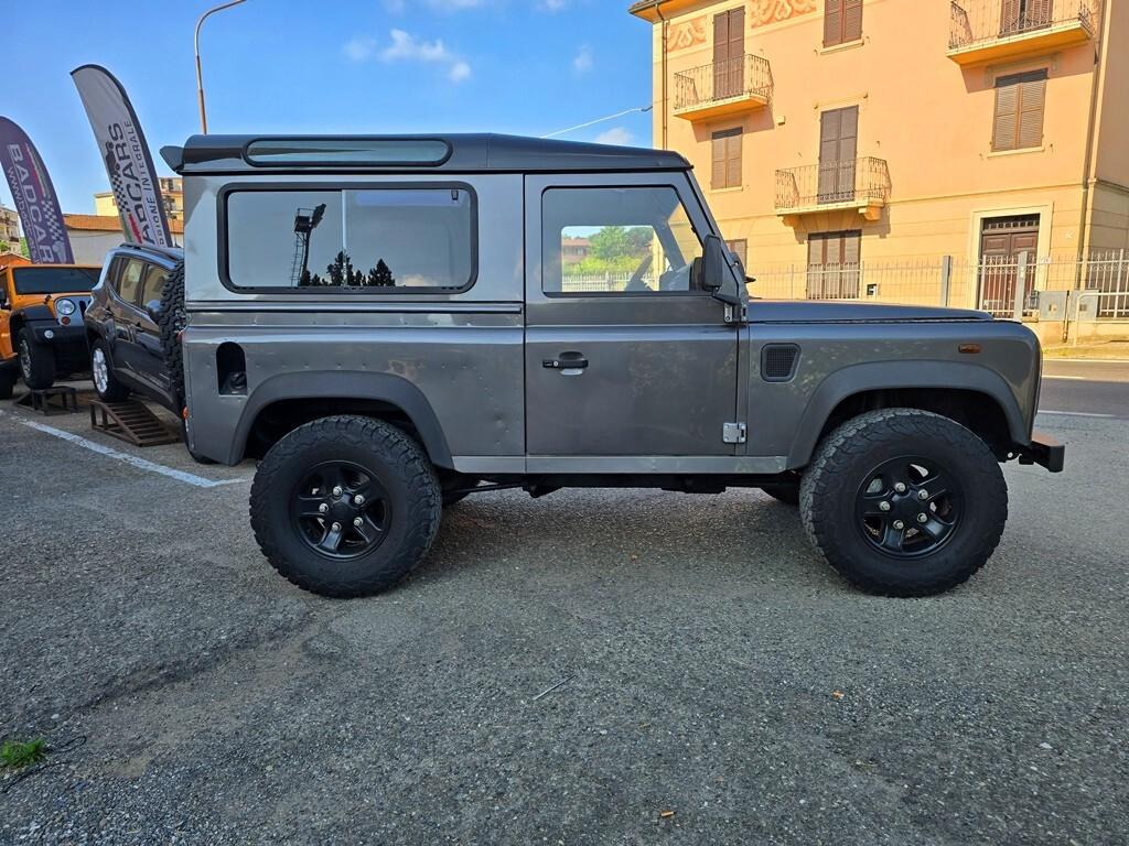 Land Rover Defender 90 TD5 SW DA VETRINA!