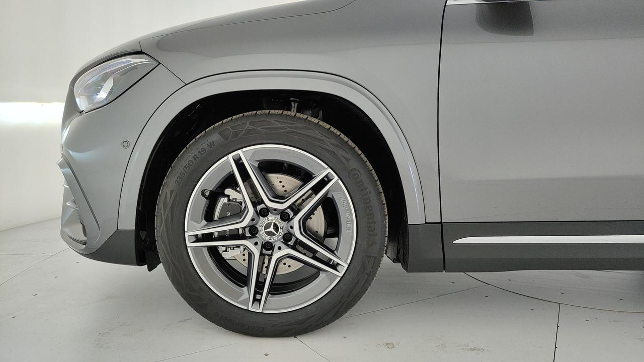 Mercedes-Benz GLA 200 d automatic