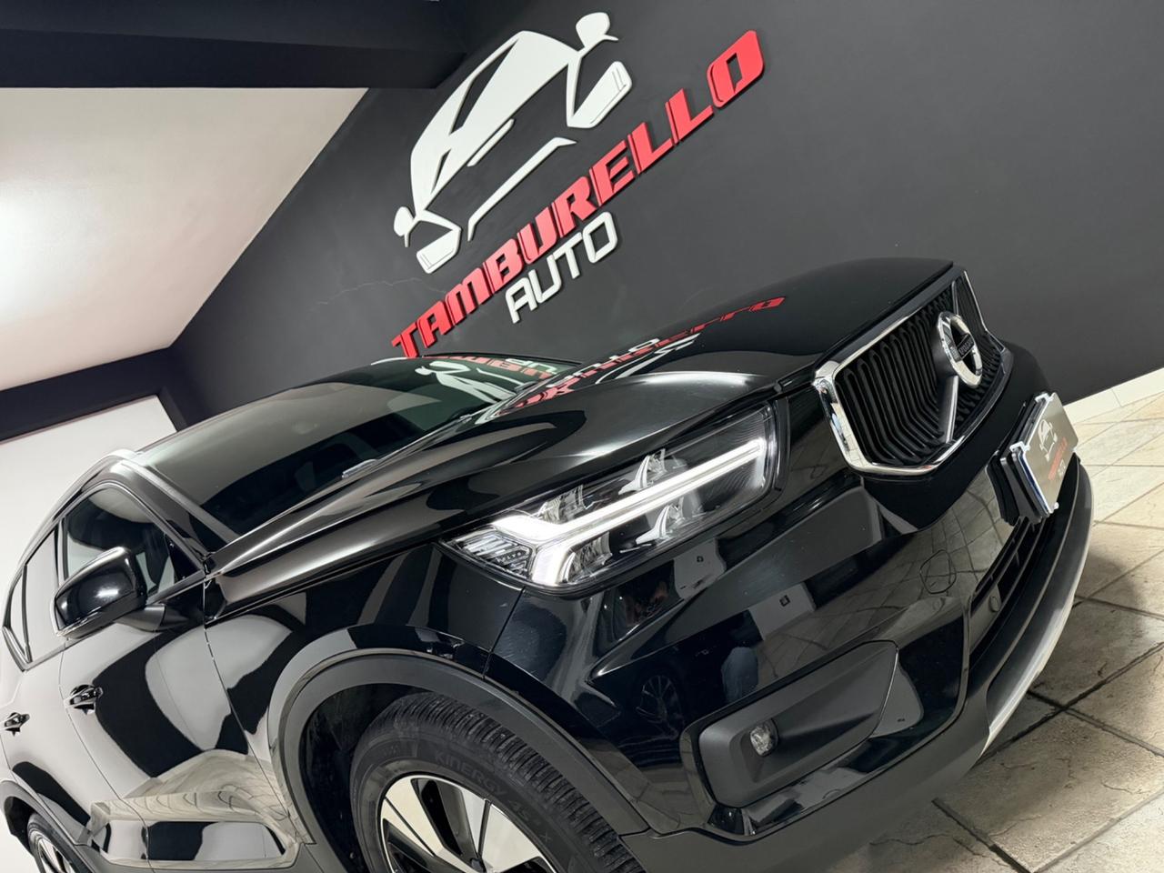 VOLVO XC40 2.0 D3 (150) Momentum 2019