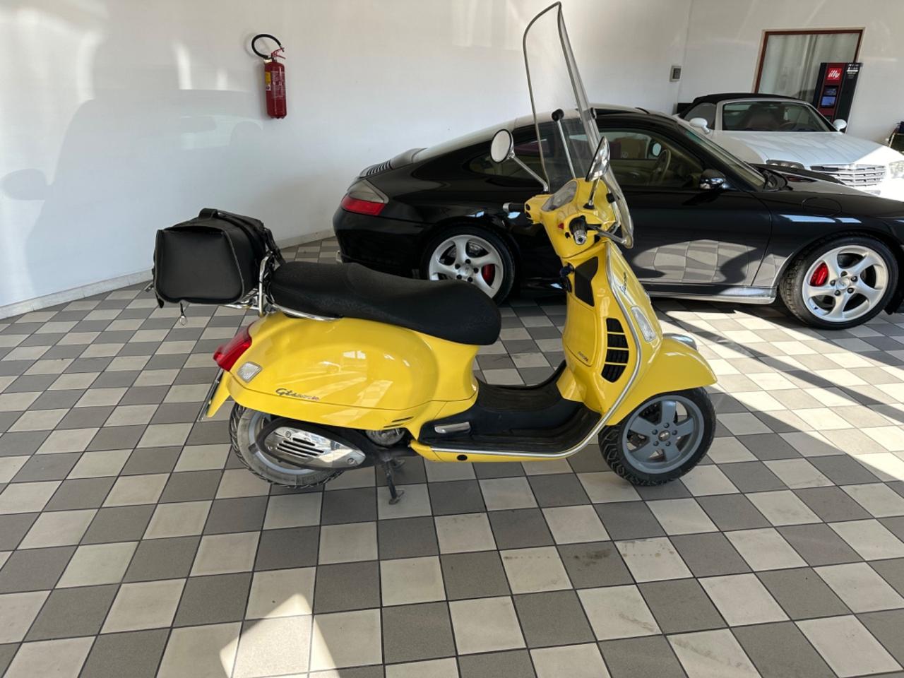 Piaggio Vespa 250 GTS