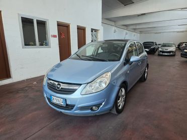 Opel Corsa 1.2 5 porte Cosmo NEOPAT