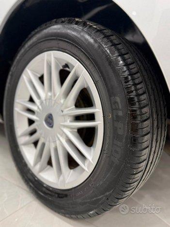 Lancia Musa Ecochic GPL 2011