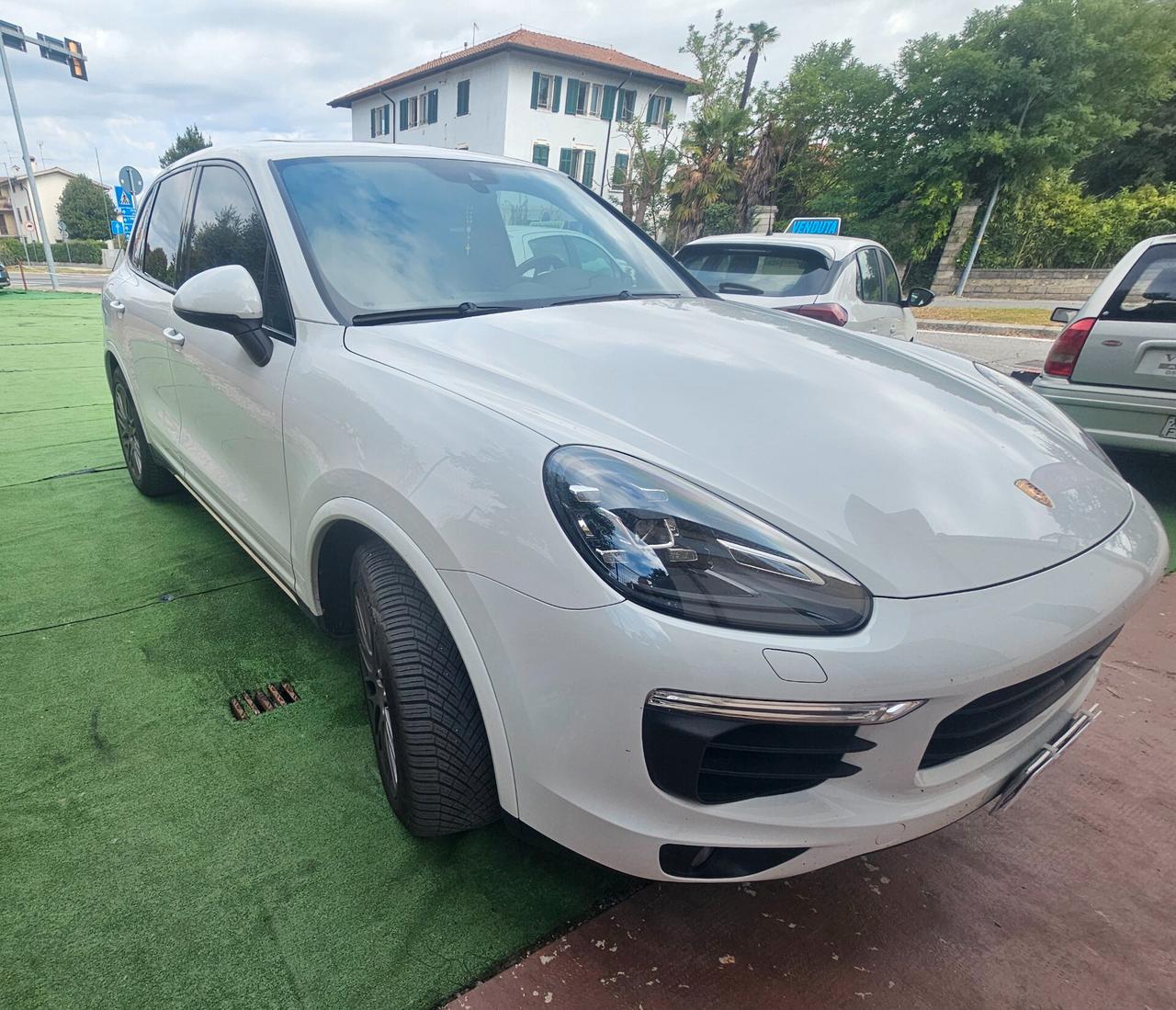 Porsche Cayenne 3.0 Diesel Platinum Edition