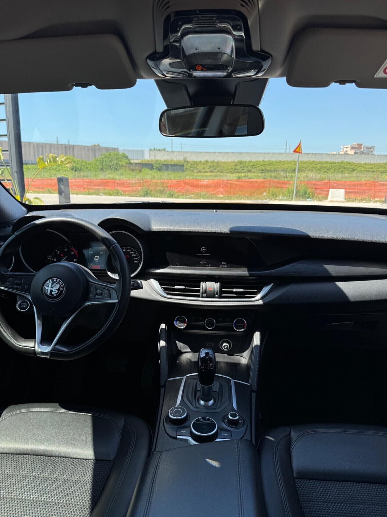 Alfa Romeo Stelvio 2.2 Turbodiesel 180 CV AT8 Q4 Business