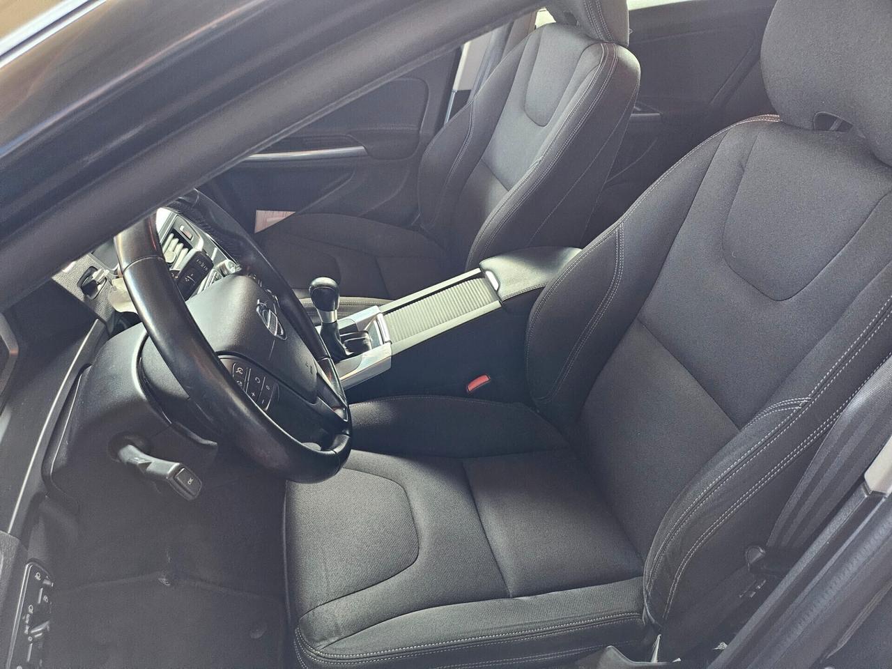 Volvo V60 D2 1.6 Kinetic