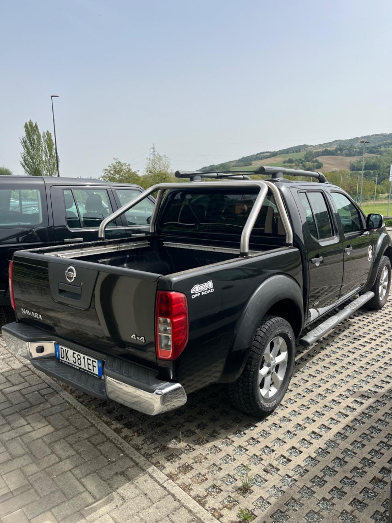 Nissan Navara 2.5 dCi 4 porte Double Cab Sport
