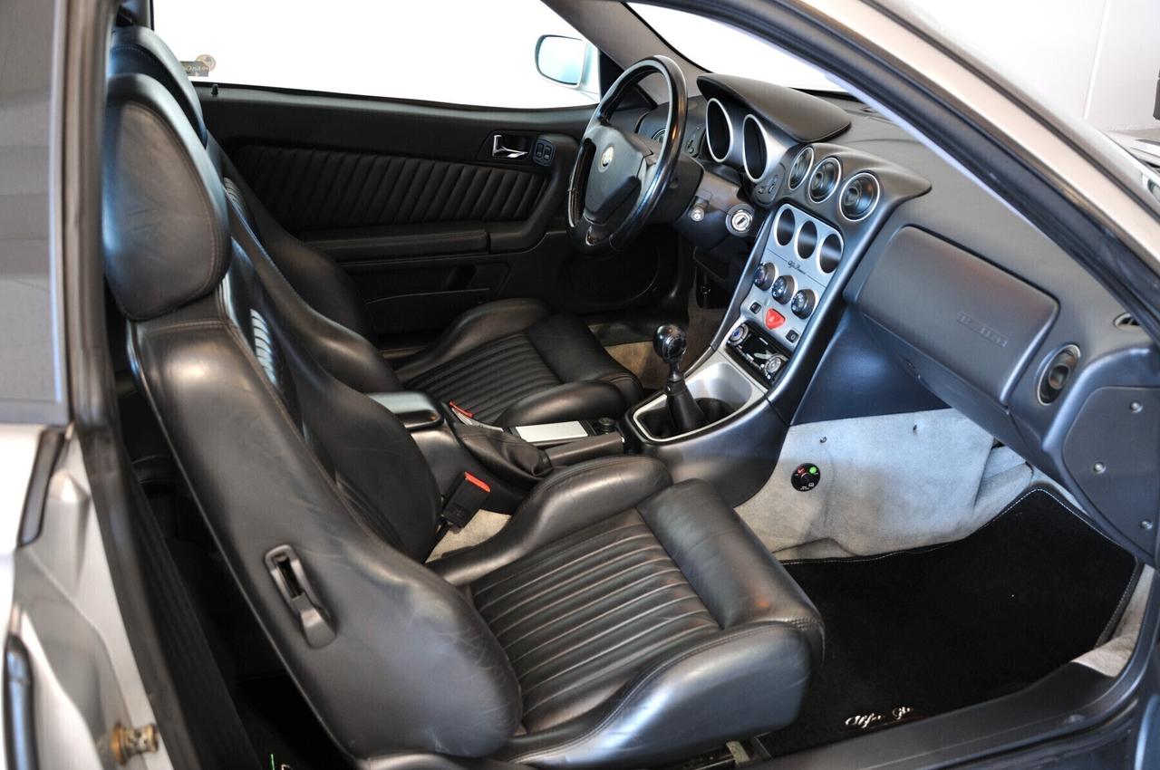 Alfa Romeo GTV 3.0i V6 24V cat L