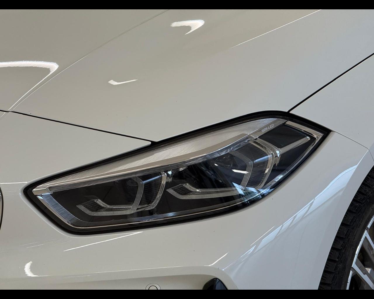 BMW Serie 1 (F40) - 116d 5p. Msport