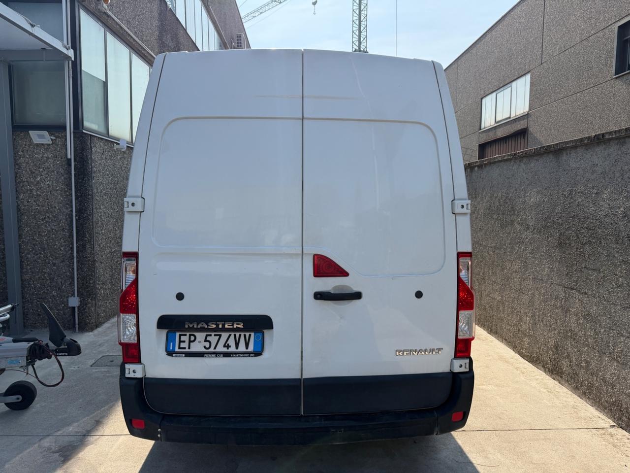 RENAULT MASTER 2.2DCI PORTATA 1535KG 3POSTI