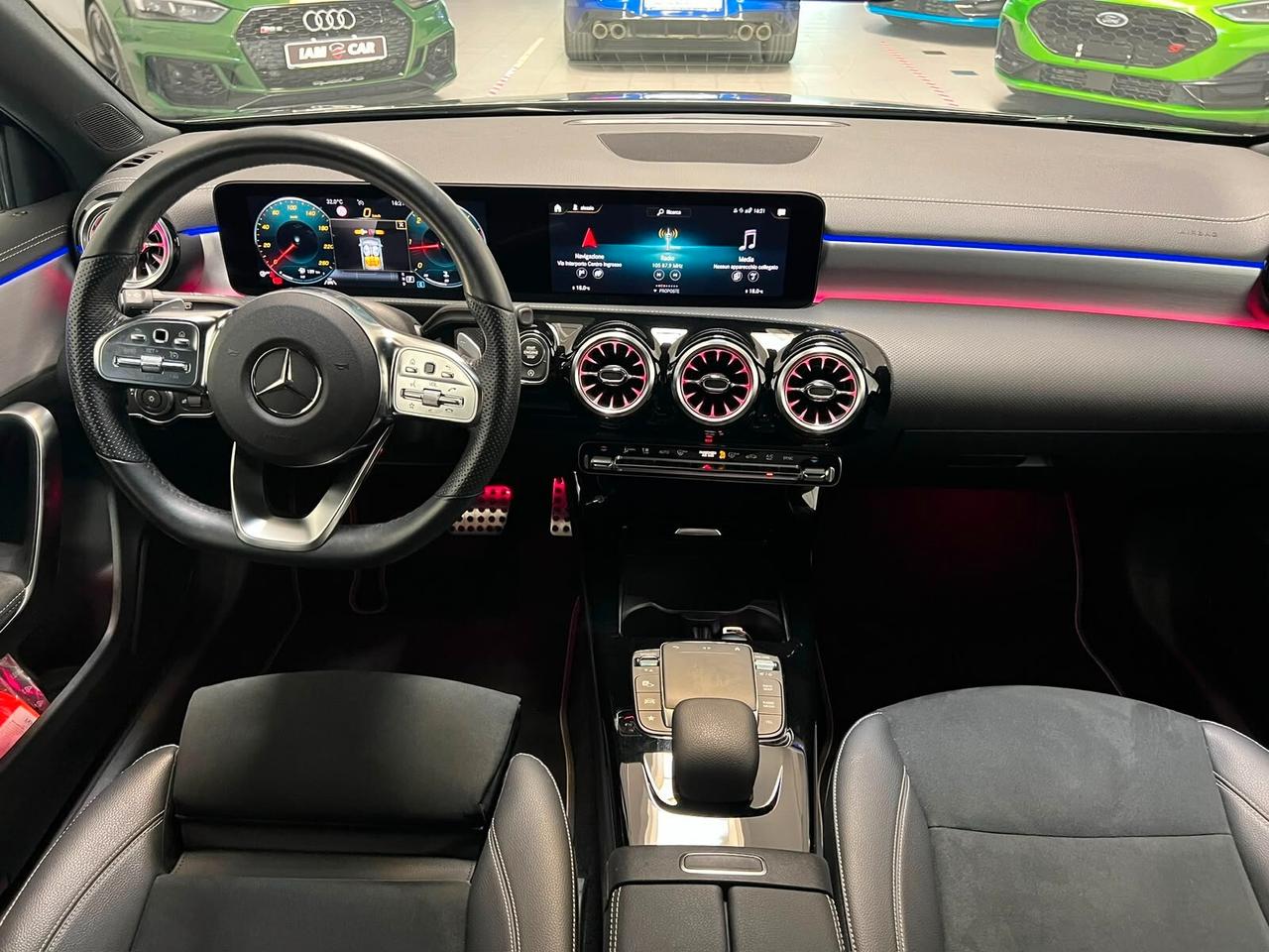Mercedes-benz A 180 d AMG PREMIUM