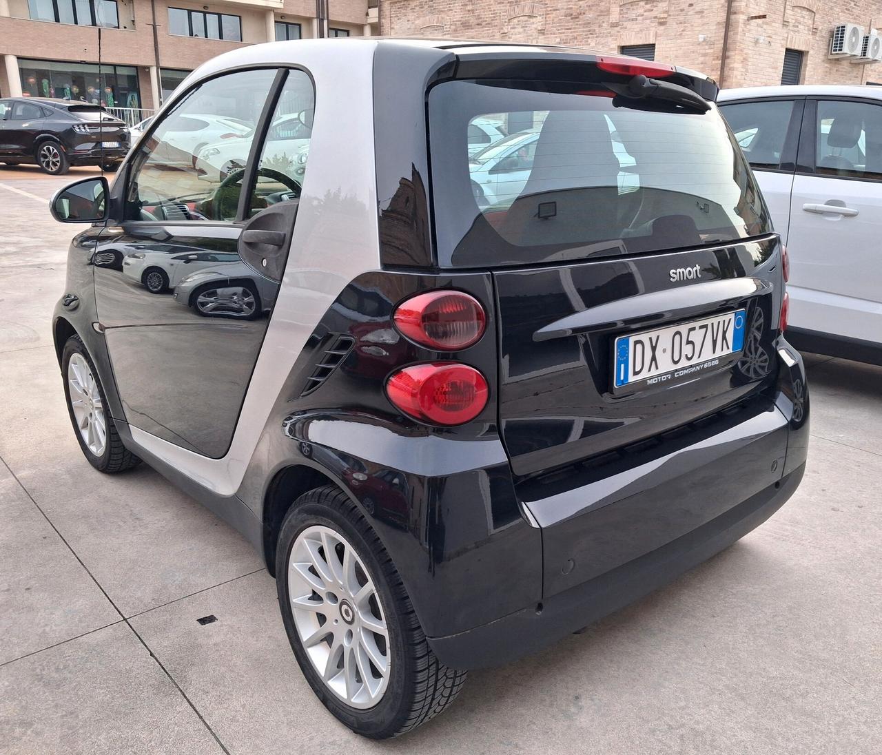 Smart ForTwo 1000 62 kW coupé passion