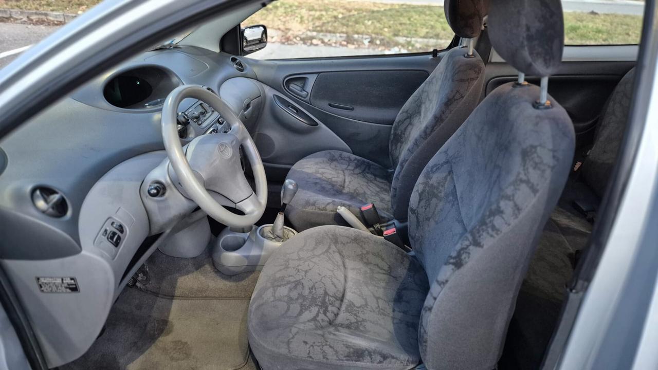 Toyota Yaris 1.4 tdi D-4D cat 3 porte Sol '03