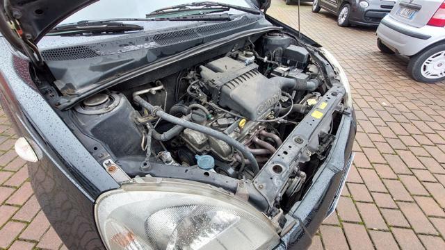 TOYOTA Yaris 1.0i 16V cat 5 porte '03 140.000 Km