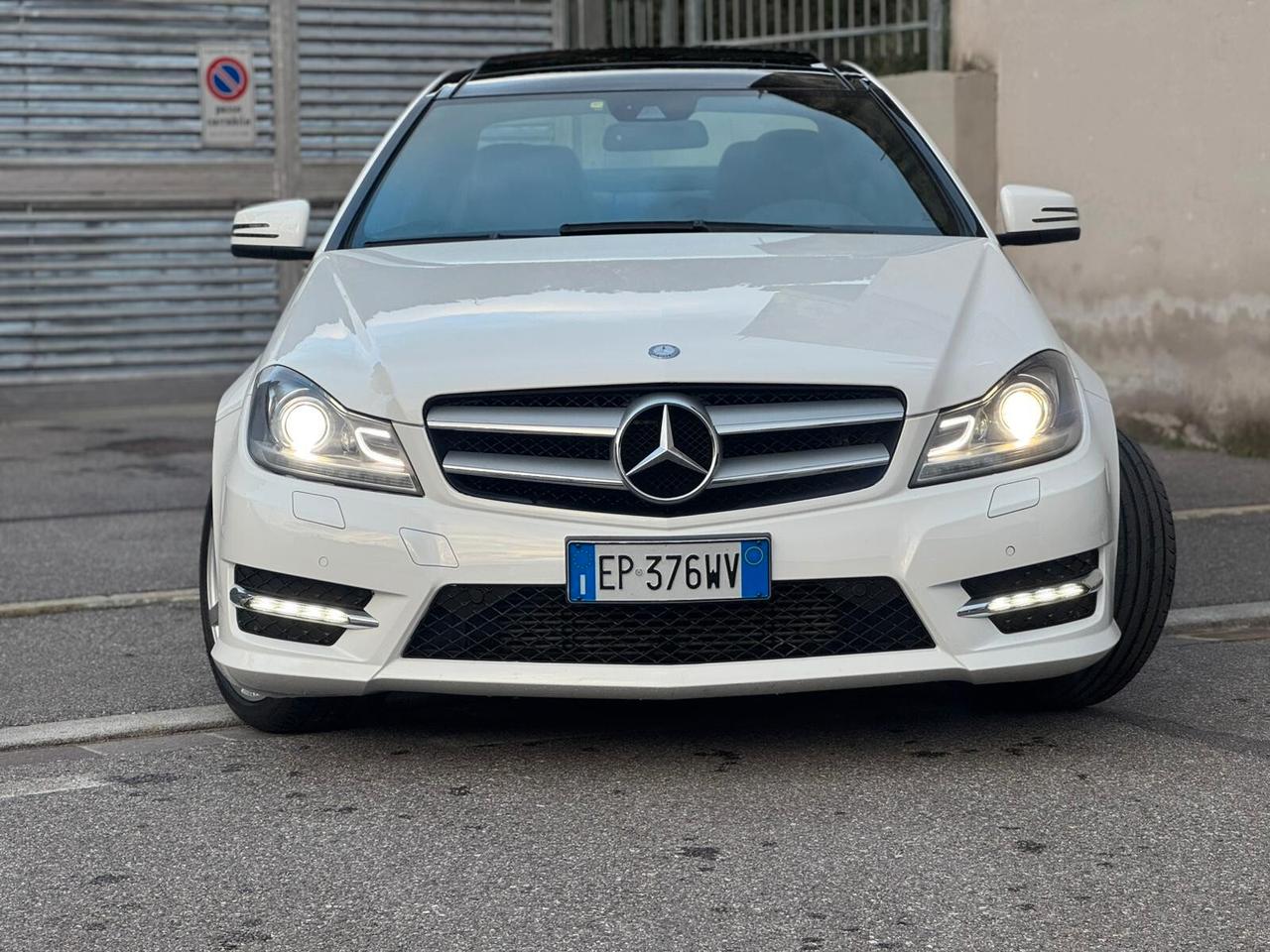 Mercedes-benz C 250 BlueEFFICIENCY Coupé Avantgarde