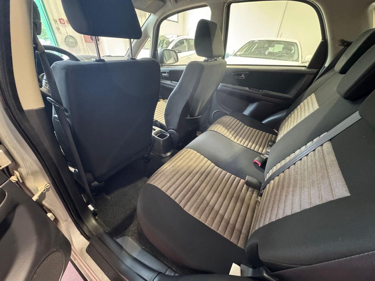 Fiat Sedici 2.0 MJT 16V DPF 4x4 Emotion EURO 5 SI NEOPATENTATI