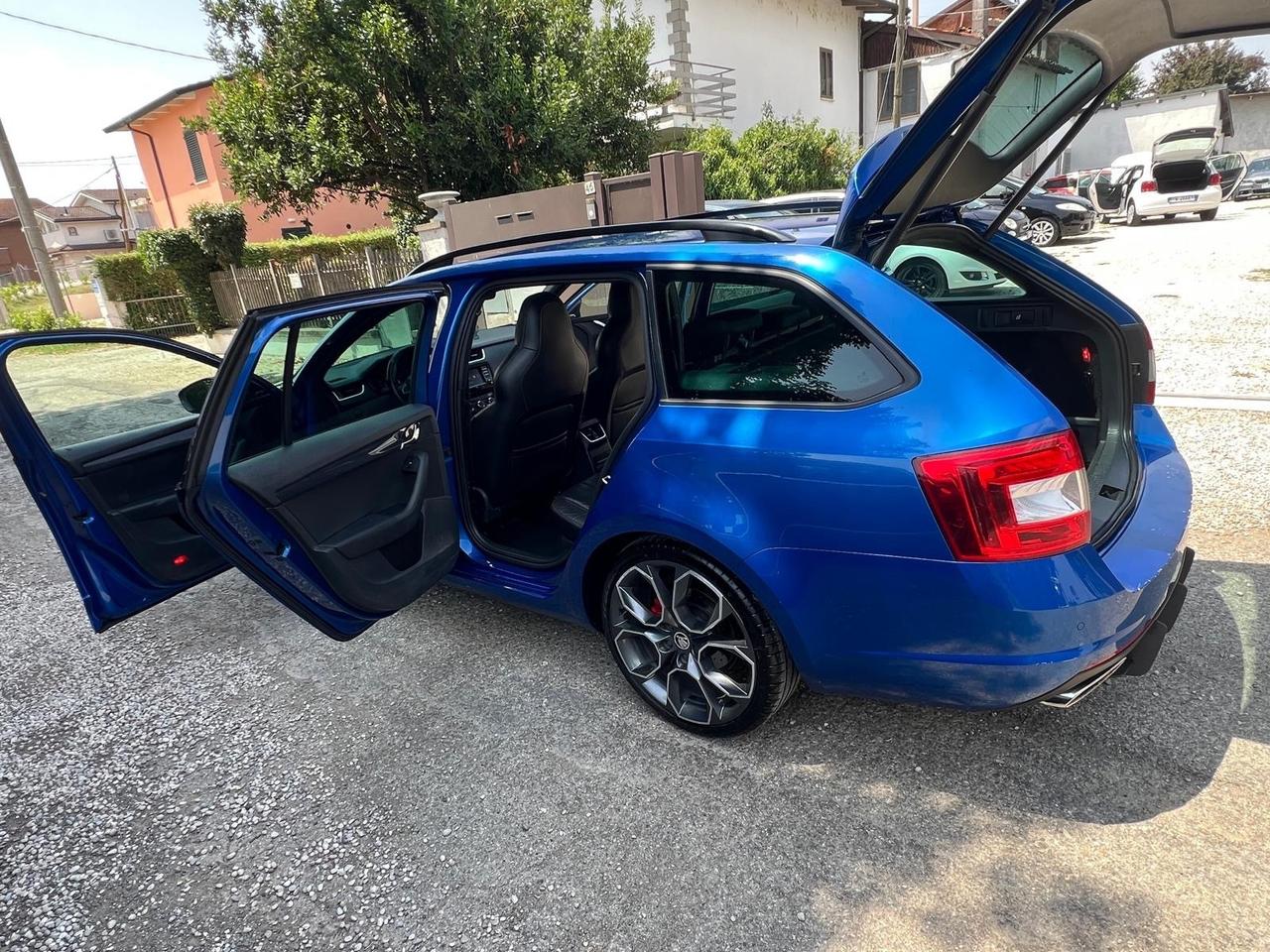 Skoda Octavia 2.0 TDI DSG Wagon RS