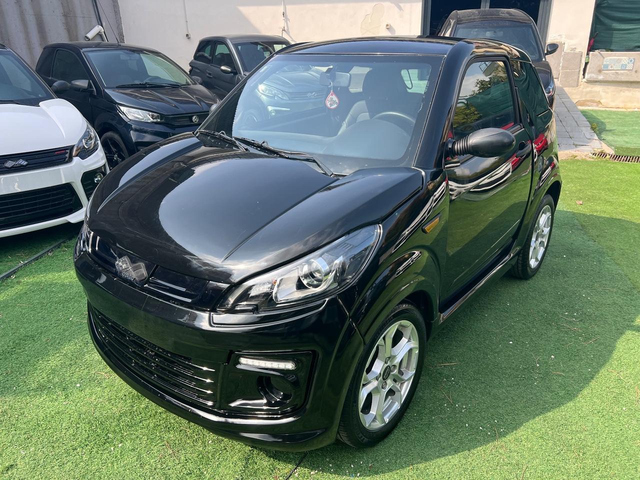 Ligier js 50 black 2019 8500 km full