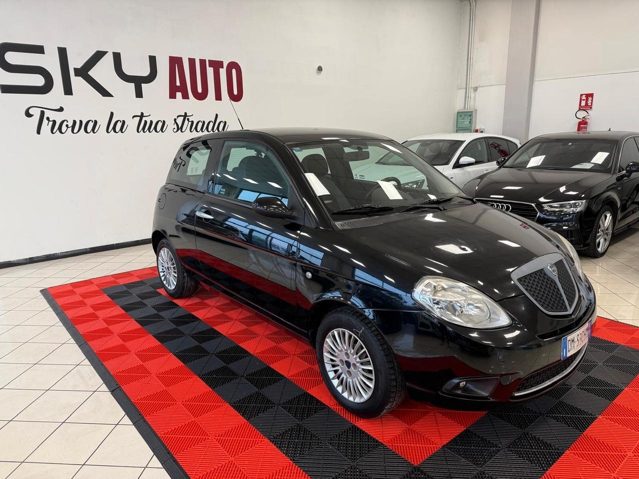 Lancia Ypsilon 1.2 Oro